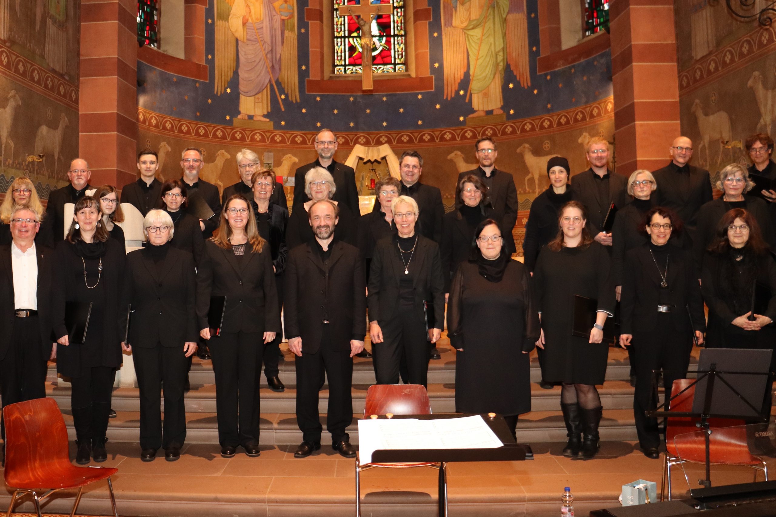 Die Vielharmonie in der Bliesener Pfarrkirche St. Remigius beim Passionskonzert an Palmsonntag 2022
